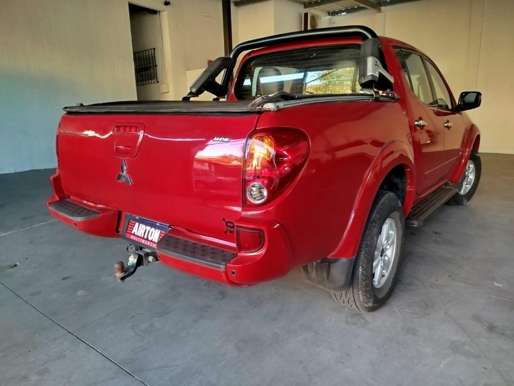 MITSUBISHI L 200 Triton - Foto
