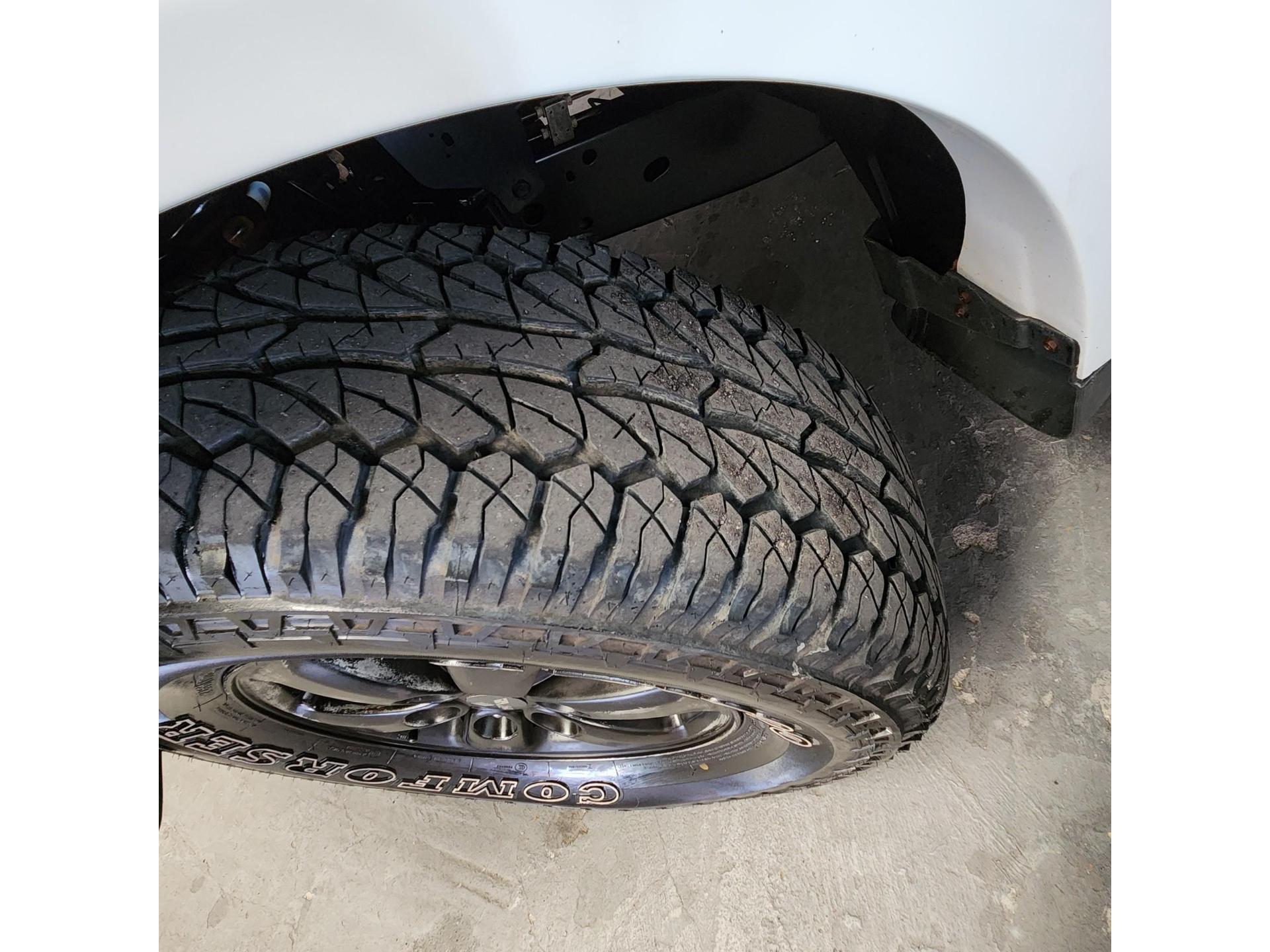 MITSUBISHI L 200 Triton - Foto