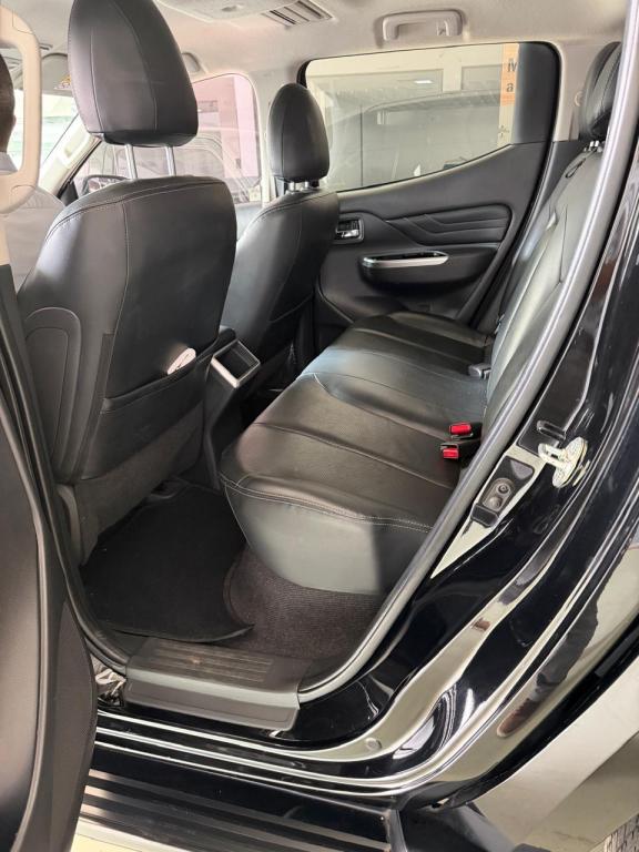 MITSUBISHI L 200 Triton - Foto