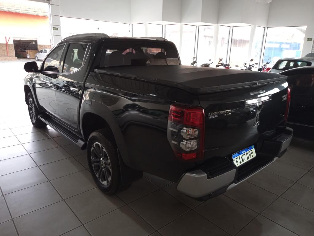 MITSUBISHI L 200 Triton - Foto
