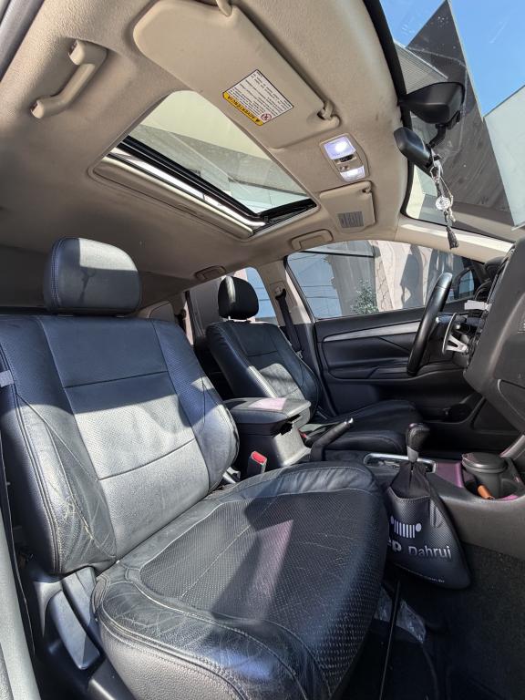 MITSUBISHI Outlander - Foto