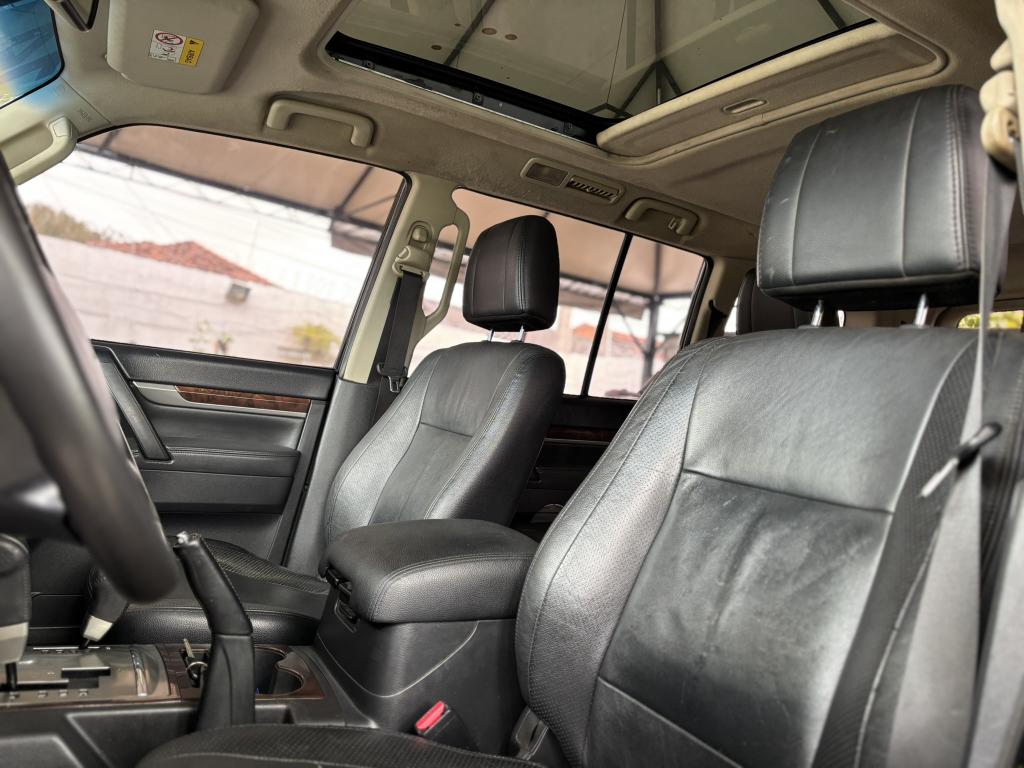 MITSUBISHI Pajero Full - Foto