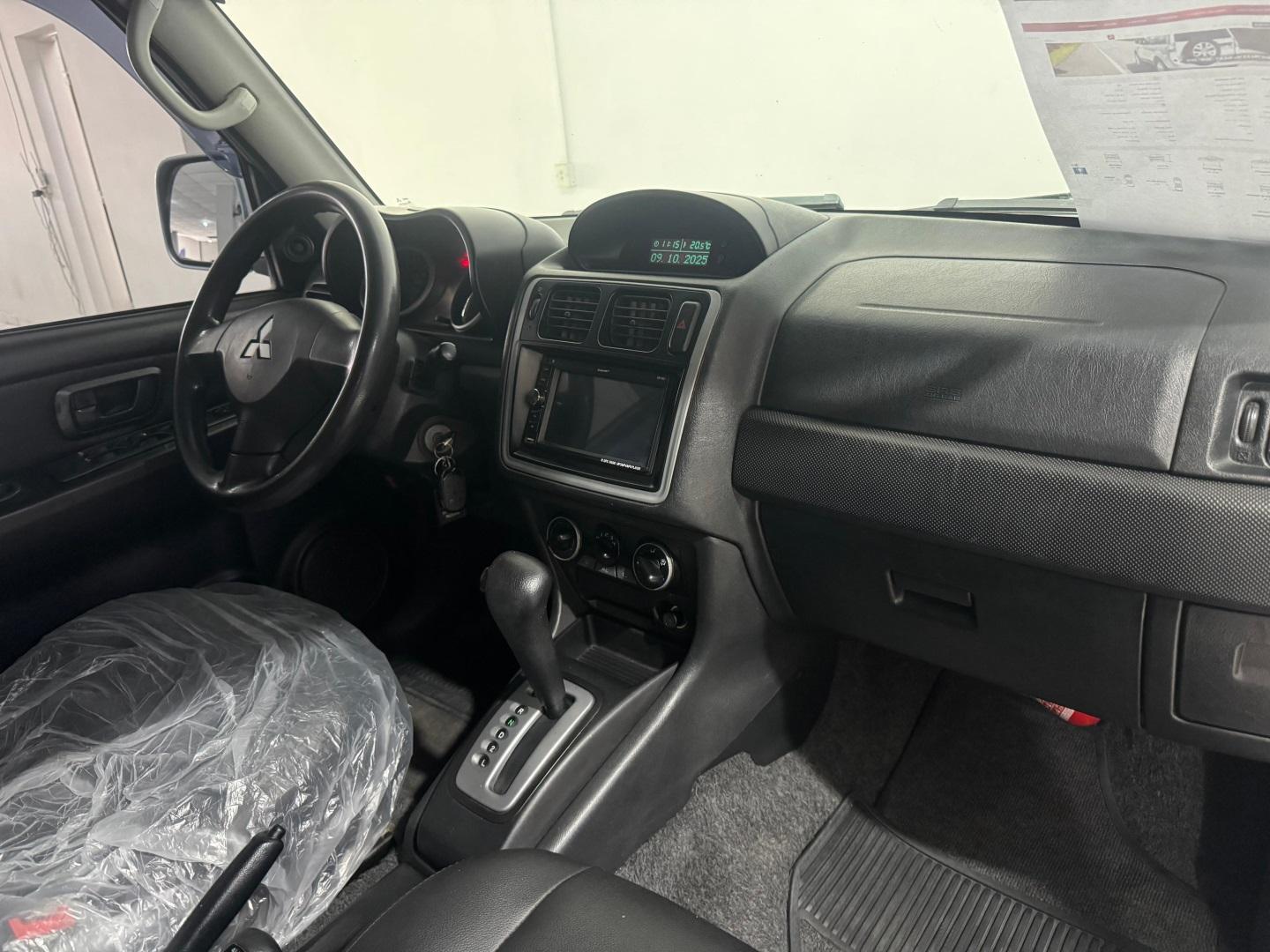 MITSUBISHI Pajero TR4 - Foto