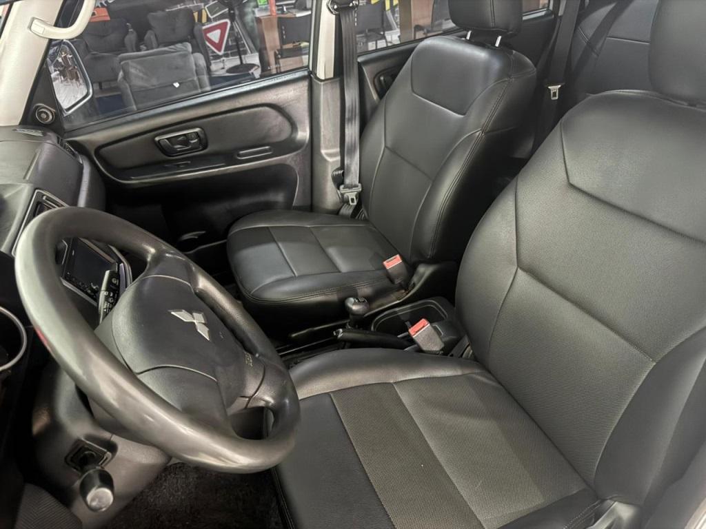 MITSUBISHI Pajero TR4 - Foto