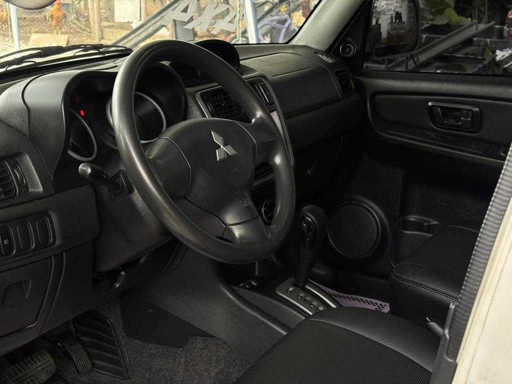 MITSUBISHI Pajero TR4 - Foto