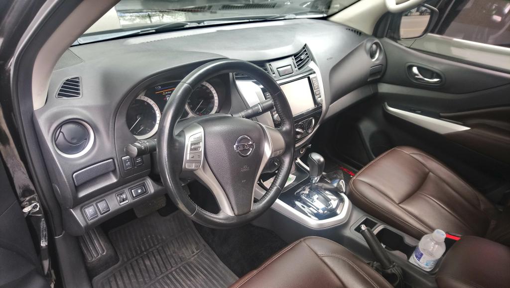 NISSAN Frontier - Foto