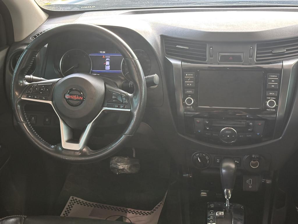 NISSAN Frontier - Foto