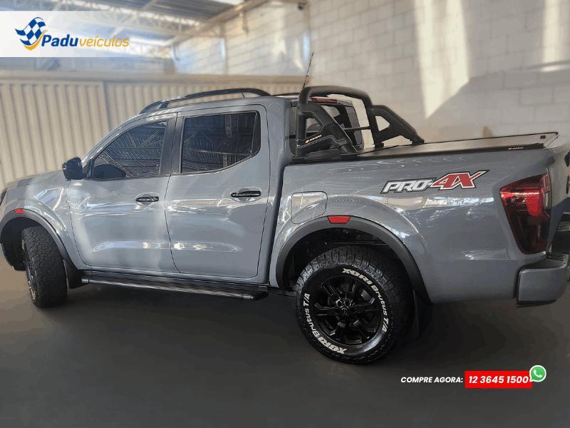 NISSAN Frontier - Foto