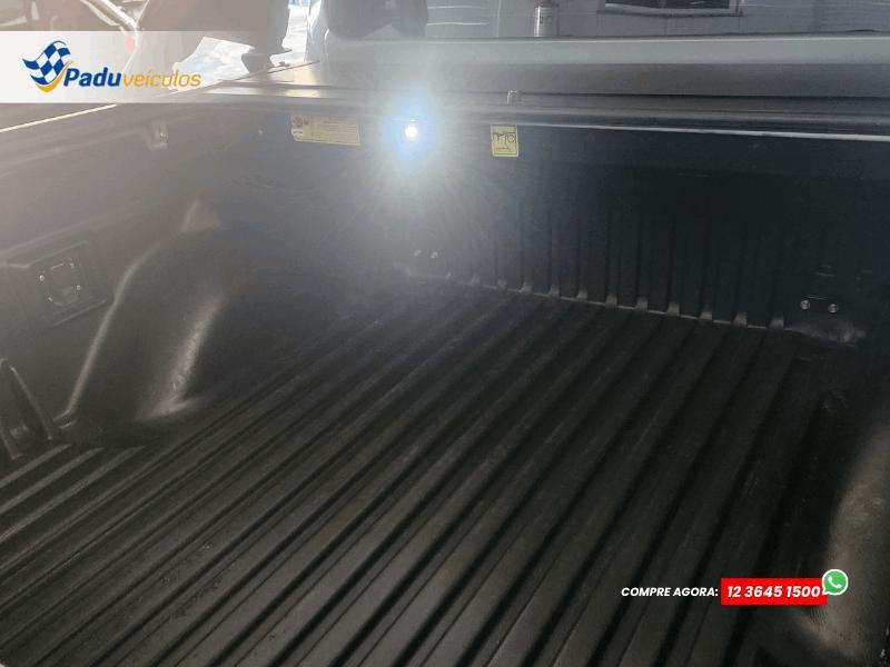 NISSAN Frontier - Foto