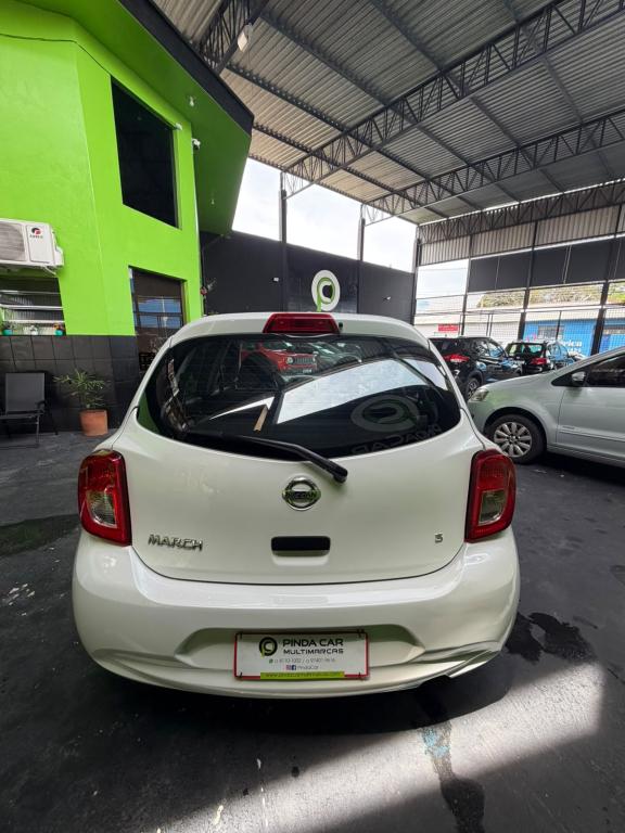 NISSAN March - Foto