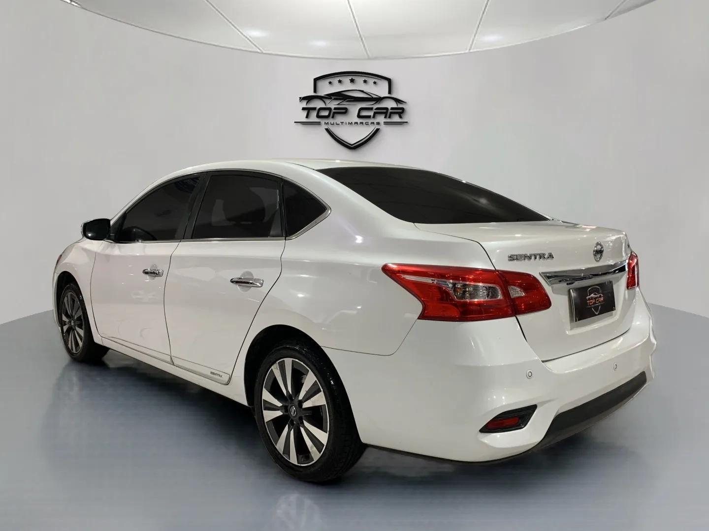 NISSAN Sentra - Foto