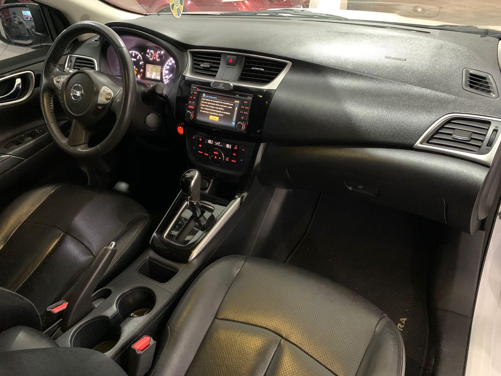 NISSAN Sentra - Foto