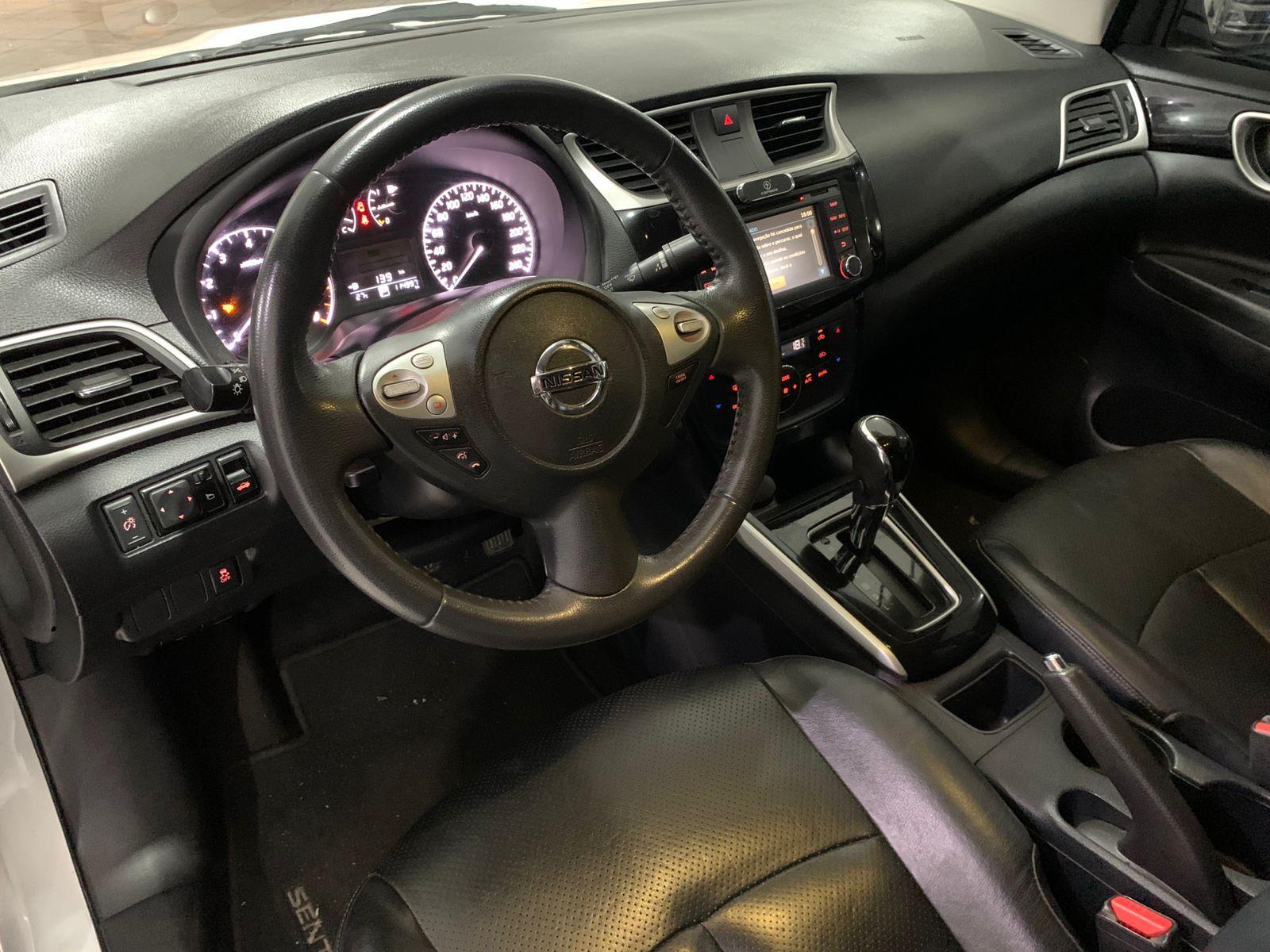 NISSAN Sentra - Foto