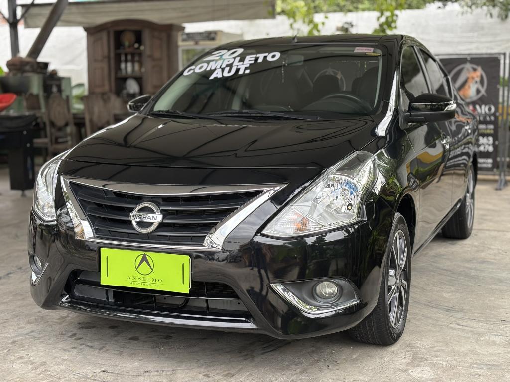 NISSAN Versa Sedan - Foto