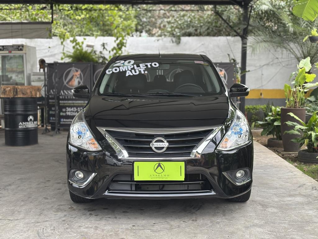 NISSAN Versa Sedan - Foto