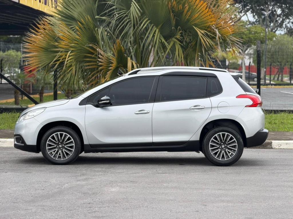PEUGEOT 2008 - Foto