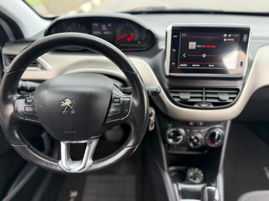 PEUGEOT 2008 - Foto