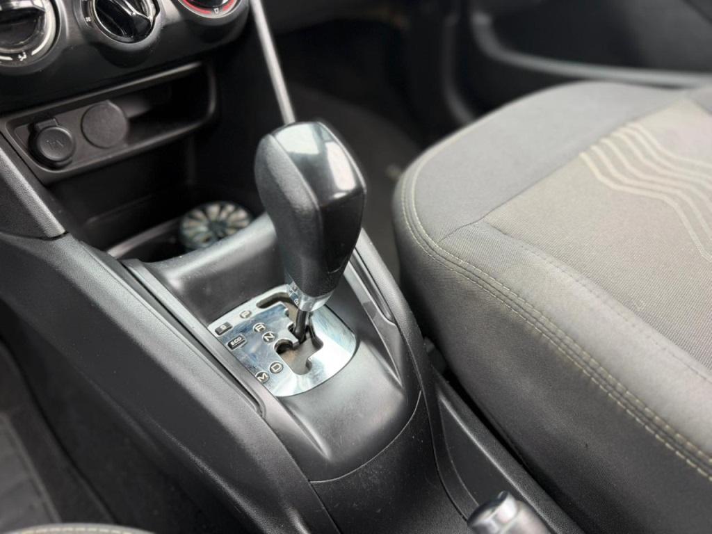 PEUGEOT 2008 - Foto