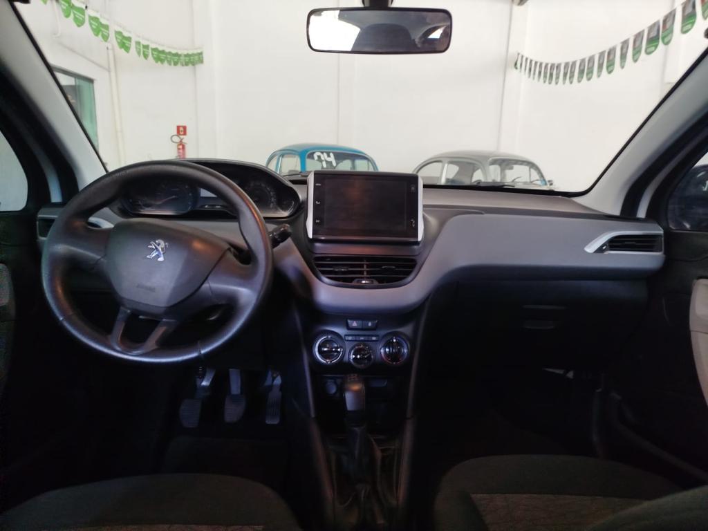 PEUGEOT 208 - Foto