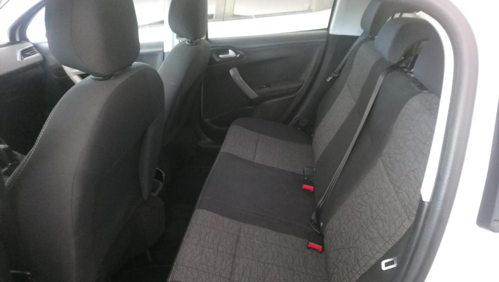 PEUGEOT 208 - Foto
