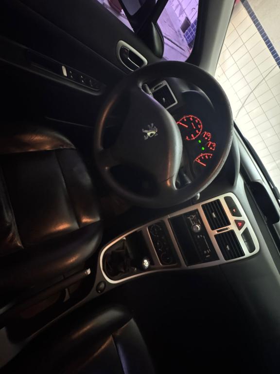 PEUGEOT 307 Hatch - Foto