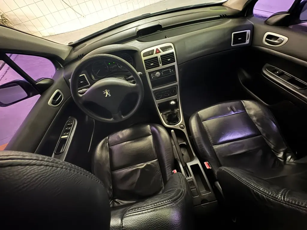 PEUGEOT 307 Hatch - Foto