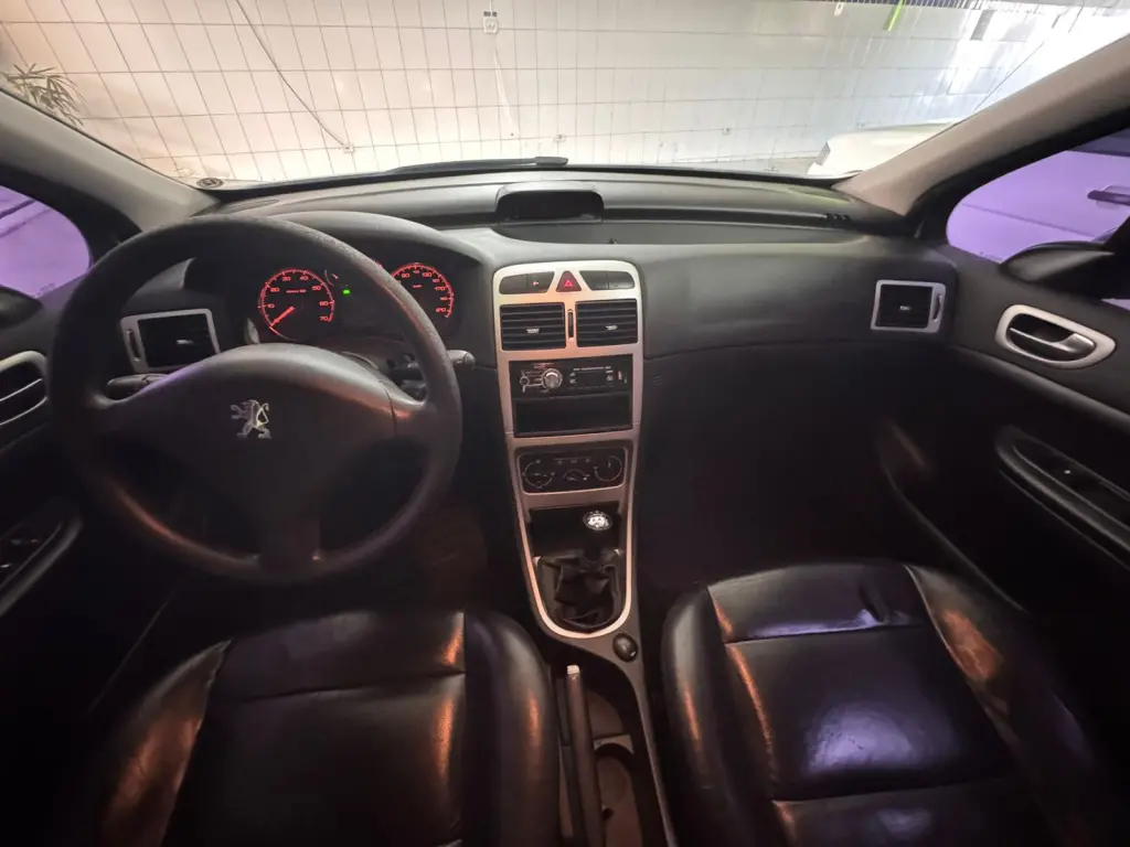 PEUGEOT 307 Hatch - Foto