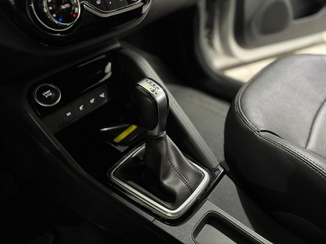 RENAULT Captur - Foto