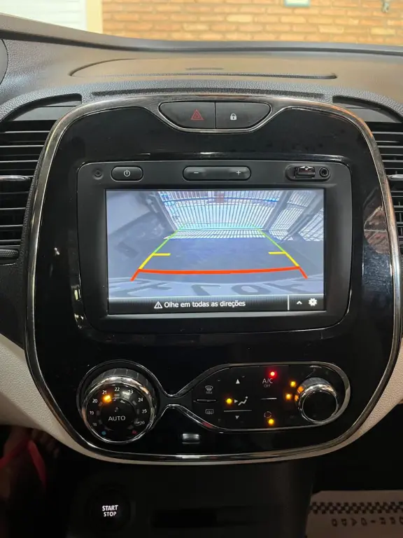 RENAULT Captur - Foto