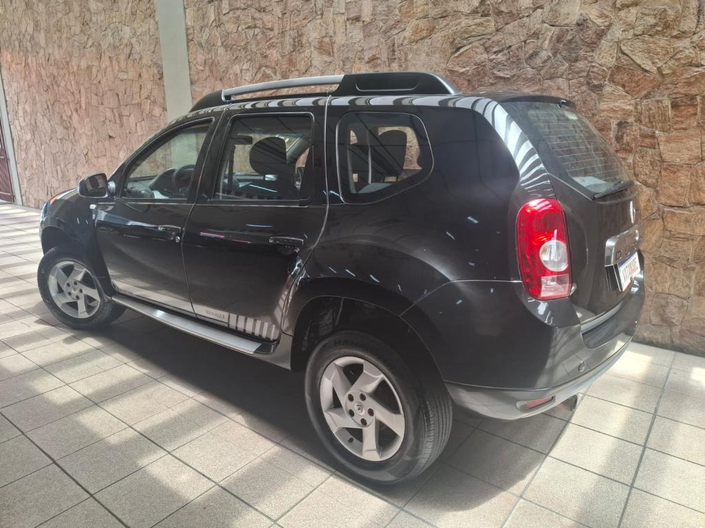 RENAULT Duster - Foto