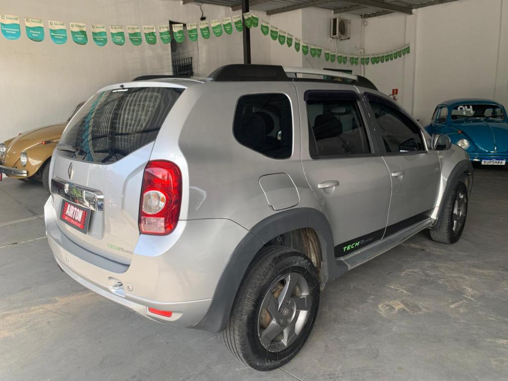 RENAULT Duster - Foto
