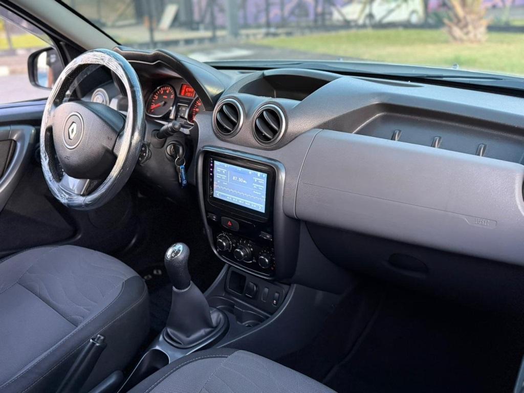 RENAULT Duster - Foto