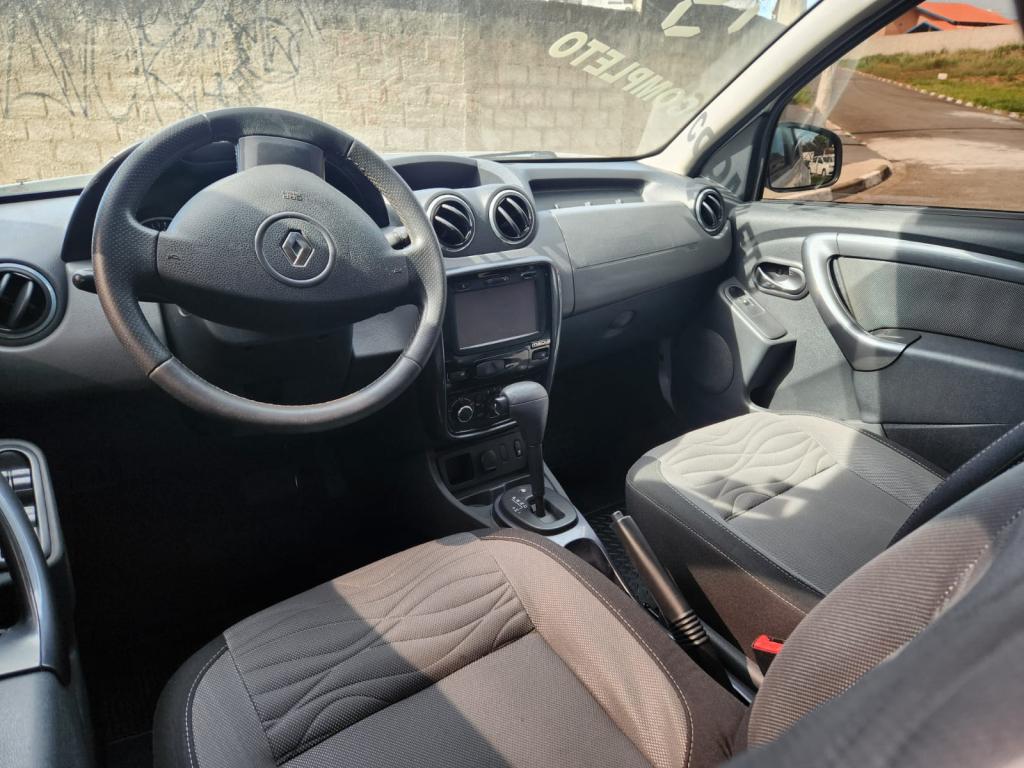 RENAULT Duster - Foto