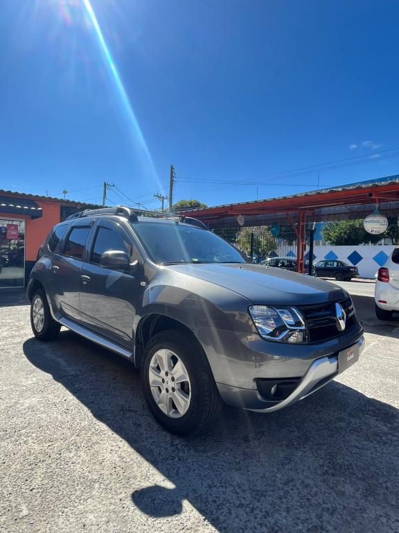 RENAULT Duster - Foto