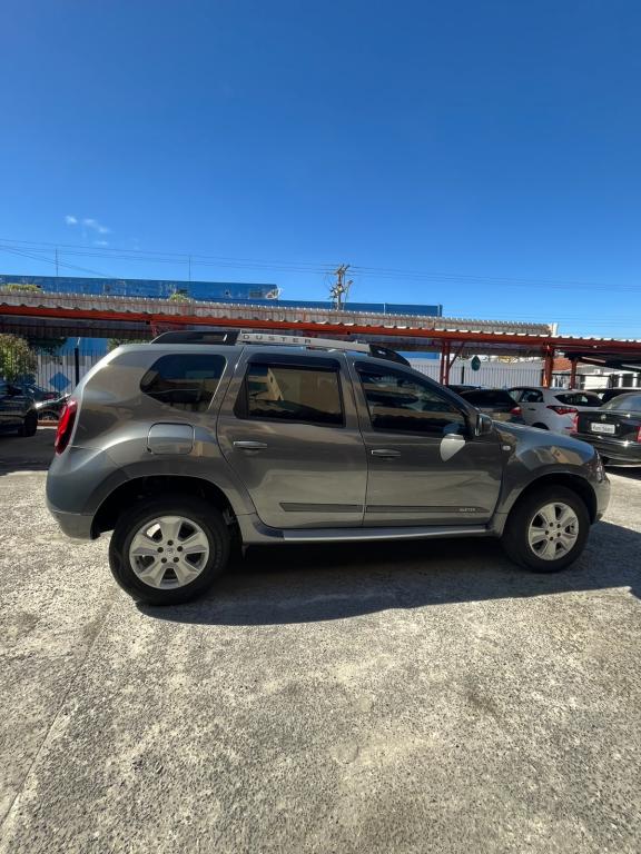 RENAULT Duster - Foto