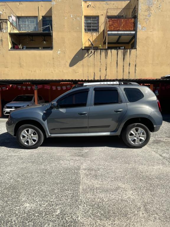 RENAULT Duster - Foto