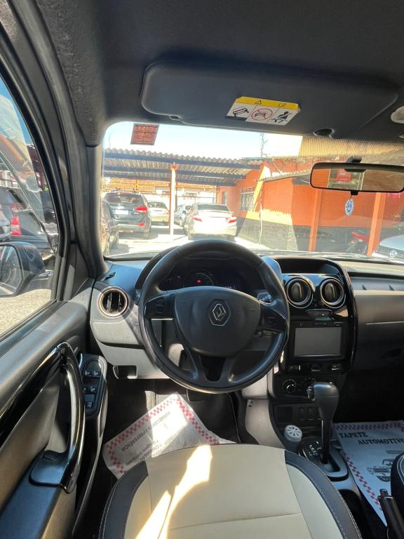 RENAULT Duster - Foto