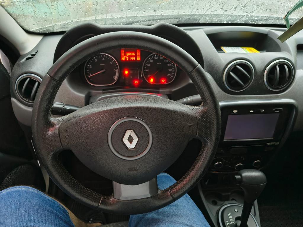 RENAULT Duster - Foto