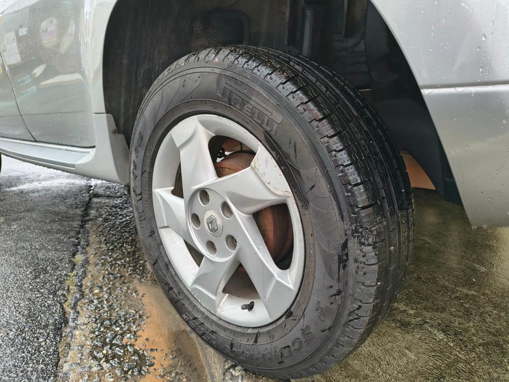 RENAULT Duster - Foto