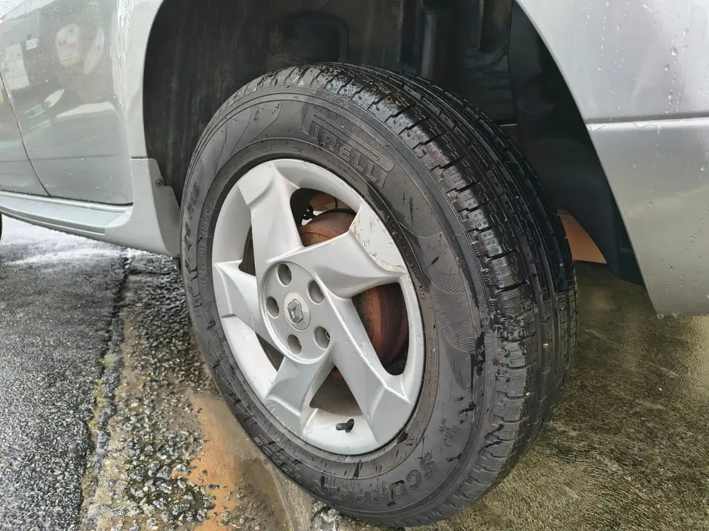 RENAULT Duster - Foto
