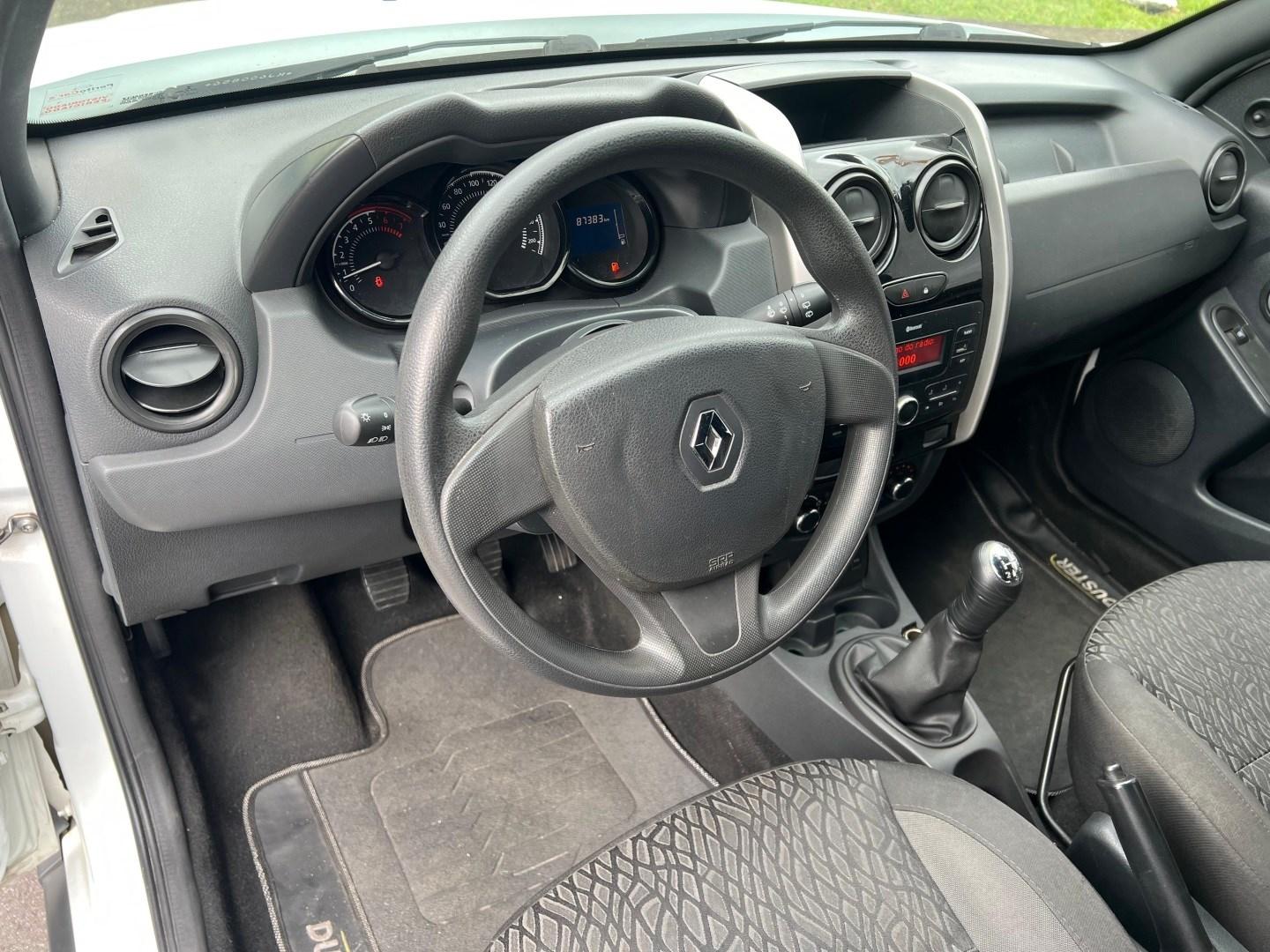 RENAULT Duster - Foto