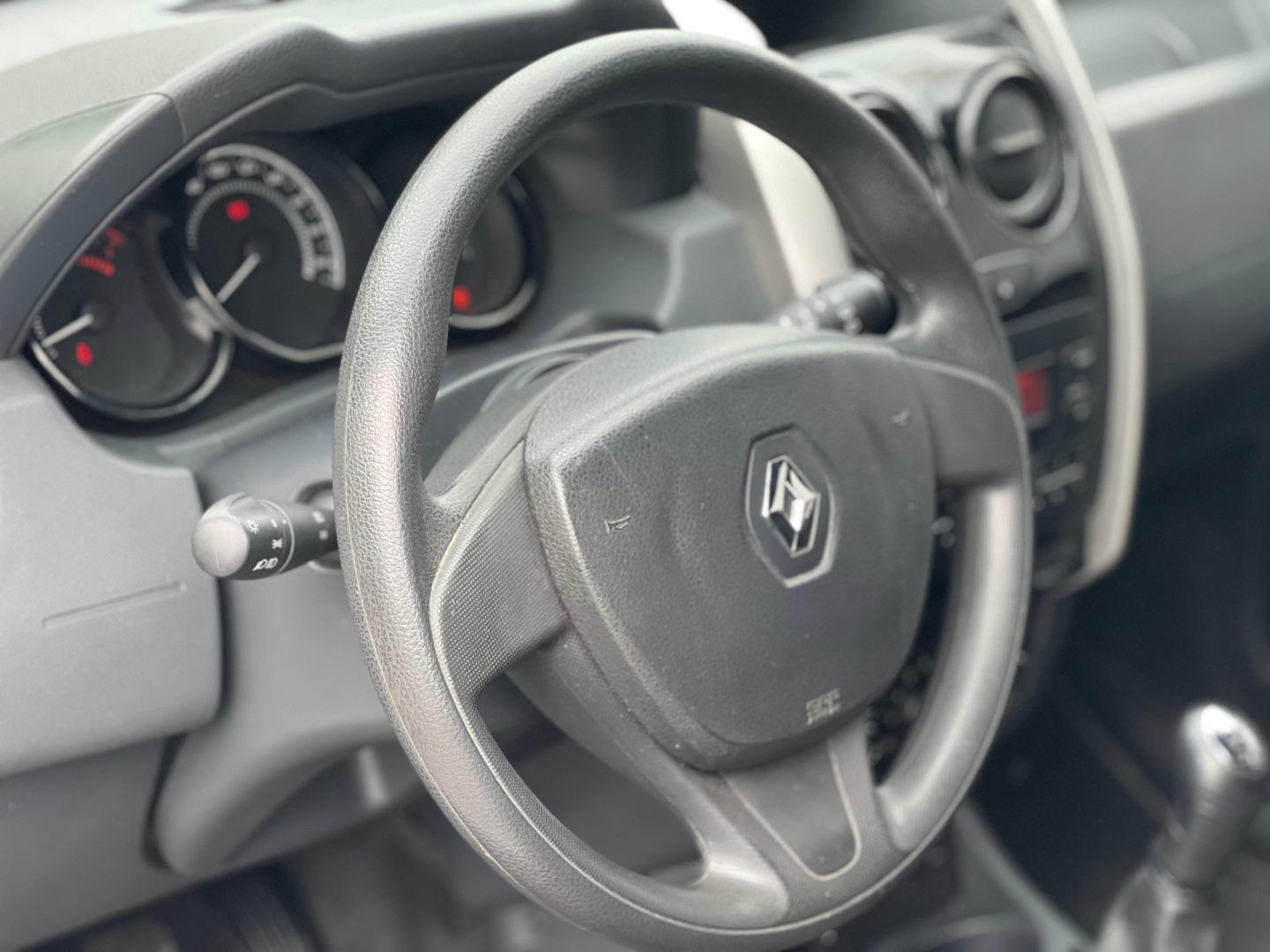 RENAULT Duster - Foto