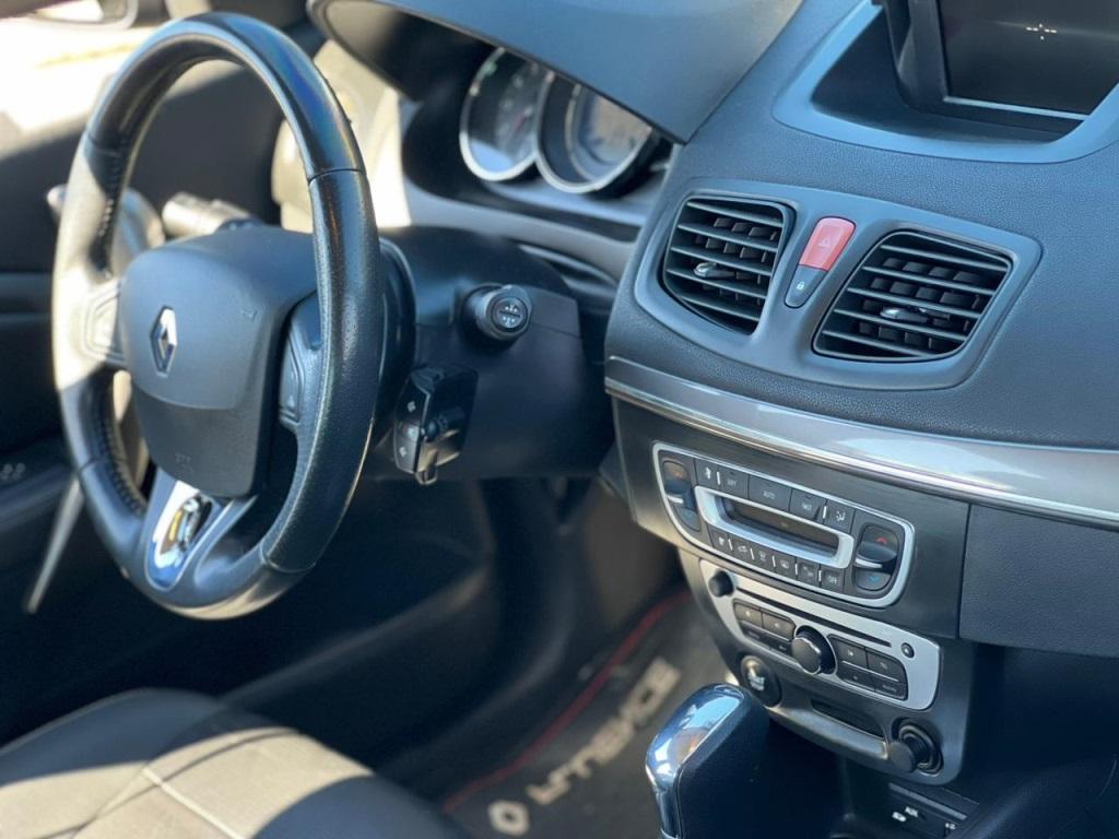 RENAULT Fluence - Foto