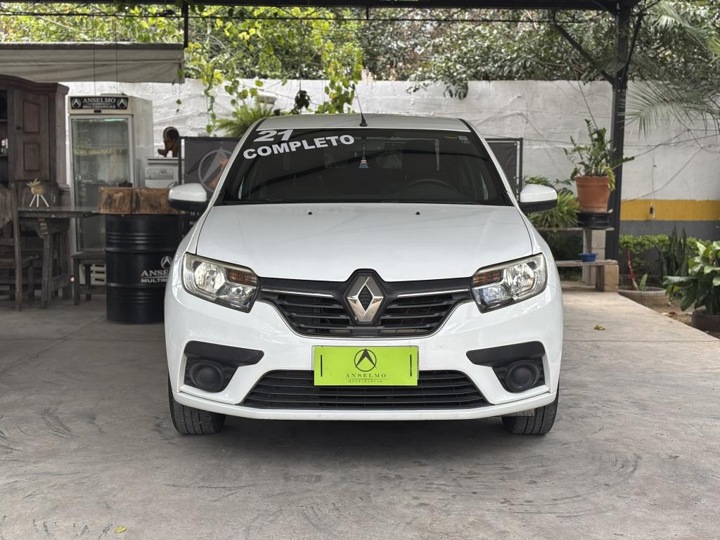 RENAULT Logan - Foto