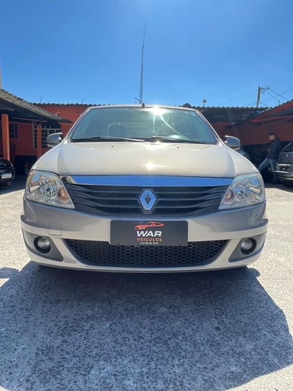 RENAULT Logan - Foto