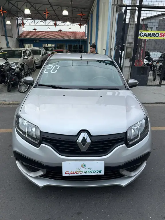 RENAULT Sandero - Foto