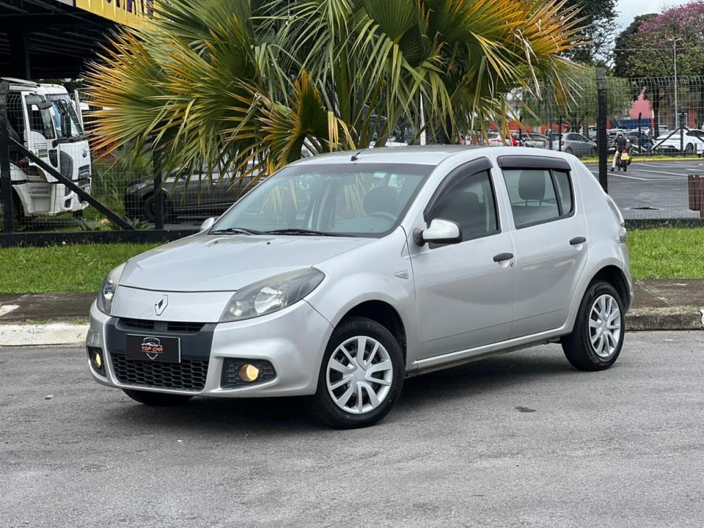 RENAULT Sandero - Foto
