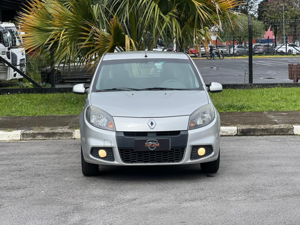 RENAULT Sandero - Foto