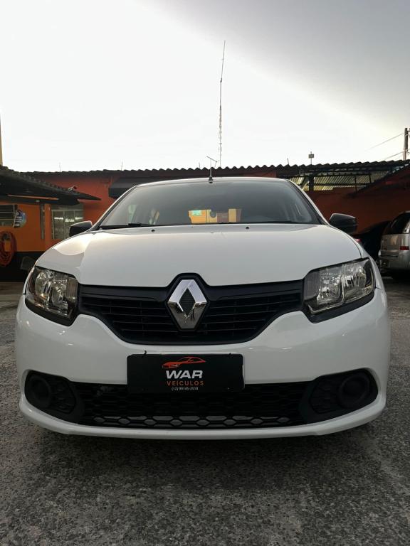 RENAULT Sandero - Foto