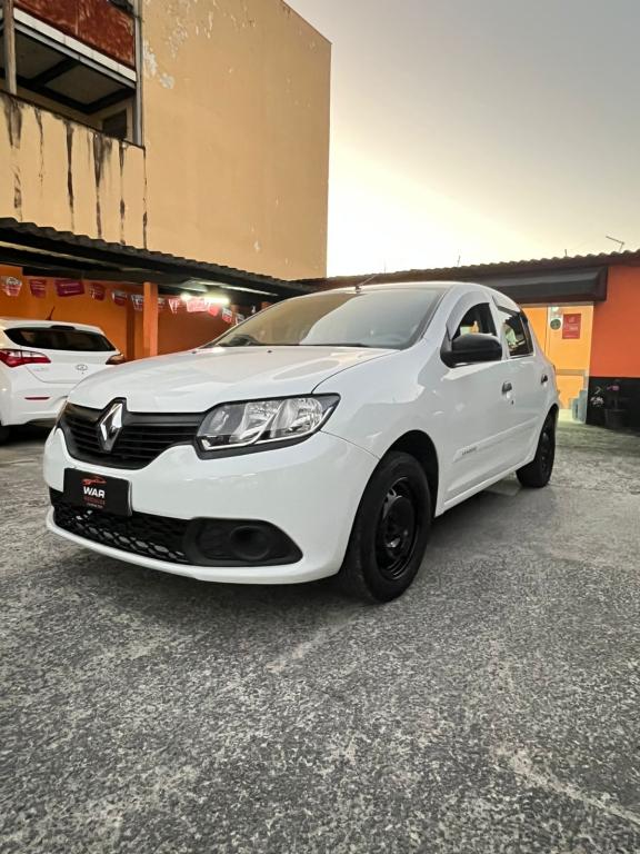 RENAULT Sandero - Foto